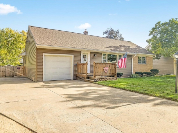 328 Vale, ROCKFORD, Illinois 61108, 3 Bedrooms Bedrooms, ,2 BathroomsBathrooms,House,For Sale,Vale,202507085