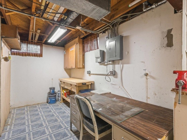 328 Vale, ROCKFORD, Illinois 61108, 3 Bedrooms Bedrooms, ,2 BathroomsBathrooms,House,For Sale,Vale,202507085