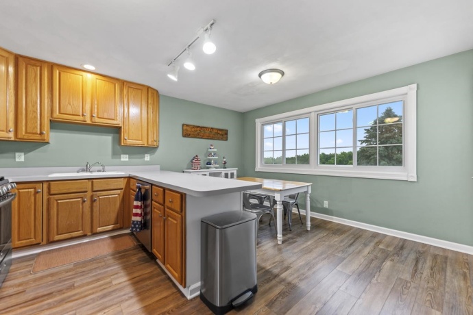 2108 Lake Summerset, LAKE SUMMERSET, Illinois 61019, 4 Bedrooms Bedrooms, ,2 BathroomsBathrooms,House,For Sale,Lake Summerset,202503425