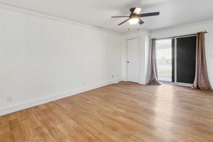 506 Eells, DIXON, Illinois 61021, 3 Bedrooms Bedrooms, ,1 BathroomBathrooms,House,For Sale,Eells,202507086