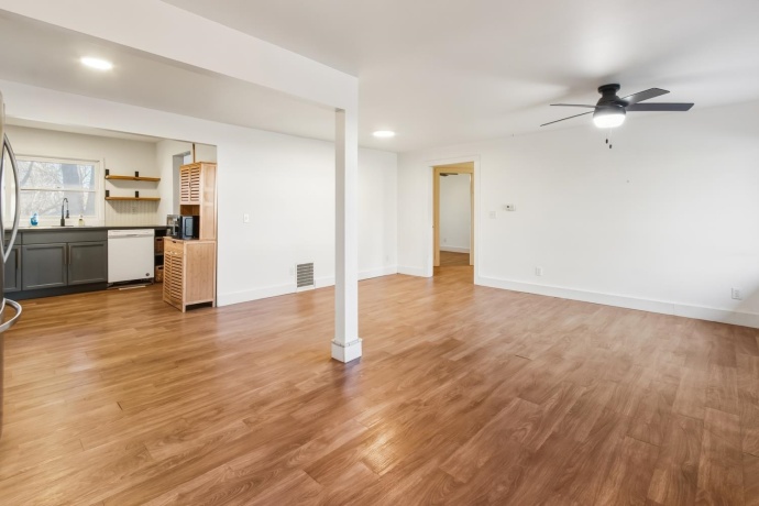 506 Eells, DIXON, Illinois 61021, 3 Bedrooms Bedrooms, ,1 BathroomBathrooms,House,For Sale,Eells,202507086