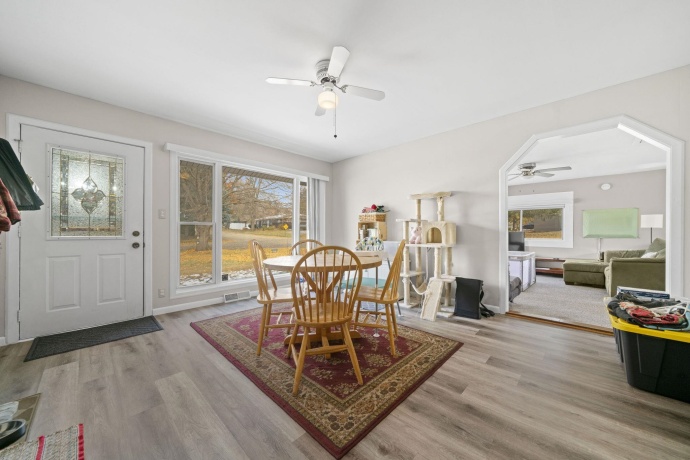 601 1st, MOUNT MORRIS, Illinois 61054, 2 Bedrooms Bedrooms, ,1 BathroomBathrooms,House,For Sale,1st,202507088