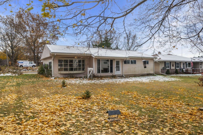 601 1st, MOUNT MORRIS, Illinois 61054, 2 Bedrooms Bedrooms, ,1 BathroomBathrooms,House,For Sale,1st,202507088