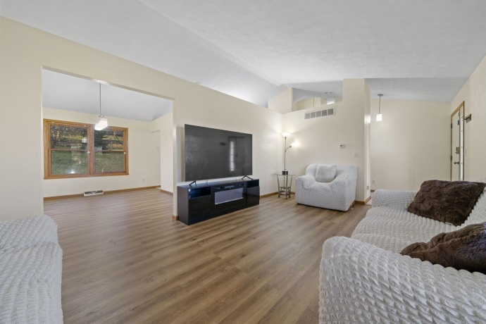 6618 Deer Isle, CHERRY VALLEY, Illinois 61016, 4 Bedrooms Bedrooms, ,3 BathroomsBathrooms,House,For Sale,Deer Isle,202507093