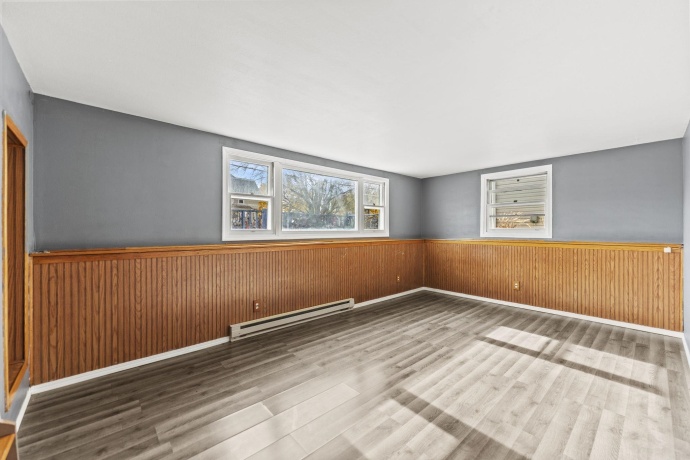 729 Perry, BELVIDERE, Illinois 61008, 3 Bedrooms Bedrooms, ,1 BathroomBathrooms,House,For Sale,Perry,202507095