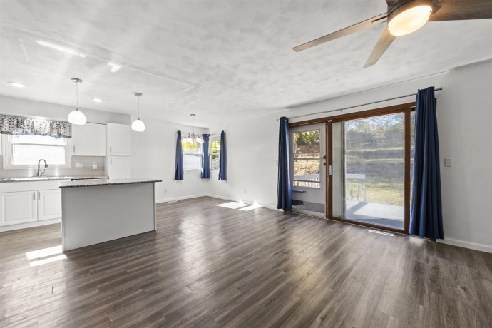 5716 Whispering, LOVES PARK, Illinois 61111, 4 Bedrooms Bedrooms, ,2 BathroomsBathrooms,House,For Sale,Whispering,202506768