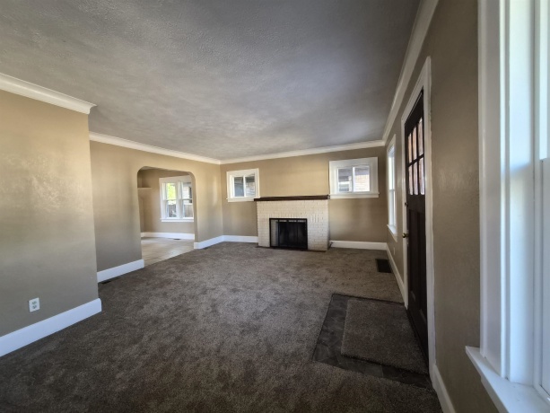 1918 Auburn, ROCKFORD, Illinois 61103, 3 Bedrooms Bedrooms, ,1 BathroomBathrooms,House,For Sale,Auburn,202506020