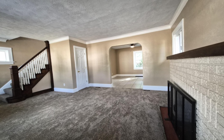 1918 Auburn, ROCKFORD, Illinois 61103, 3 Bedrooms Bedrooms, ,1 BathroomBathrooms,House,For Sale,Auburn,202506020