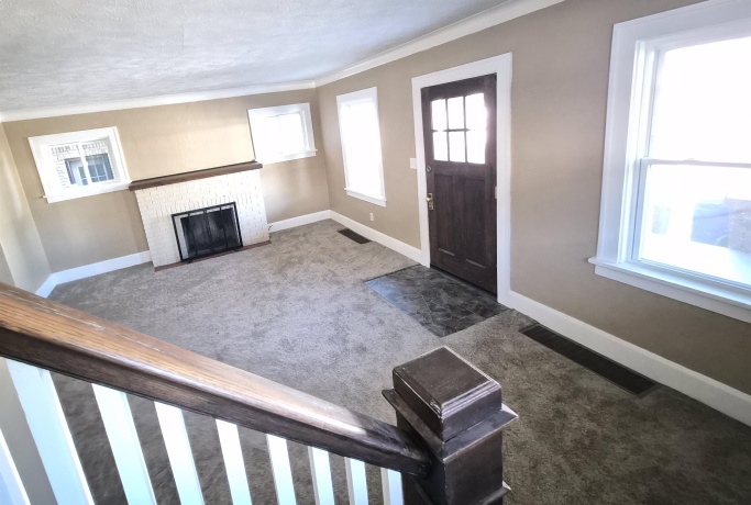 1918 Auburn, ROCKFORD, Illinois 61103, 3 Bedrooms Bedrooms, ,1 BathroomBathrooms,House,For Sale,Auburn,202506020