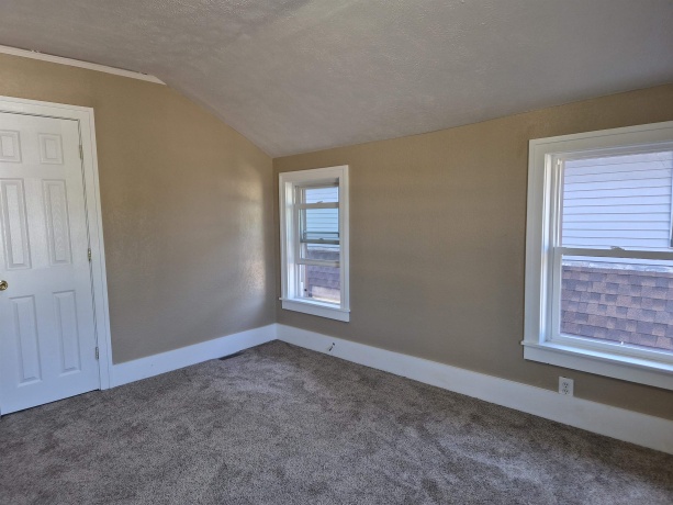 1918 Auburn, ROCKFORD, Illinois 61103, 3 Bedrooms Bedrooms, ,1 BathroomBathrooms,House,For Sale,Auburn,202506020