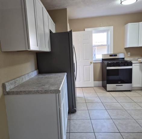 1918 Auburn, ROCKFORD, Illinois 61103, 3 Bedrooms Bedrooms, ,1 BathroomBathrooms,House,For Sale,Auburn,202506020