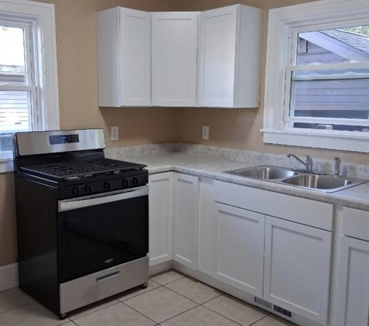 1918 Auburn, ROCKFORD, Illinois 61103, 3 Bedrooms Bedrooms, ,1 BathroomBathrooms,House,For Sale,Auburn,202506020