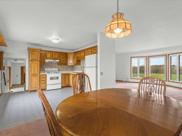 2110 Angle, DAKOTA, Illinois 61018, 4 Bedrooms Bedrooms, ,1 BathroomBathrooms,House,For Sale,Angle,202507106