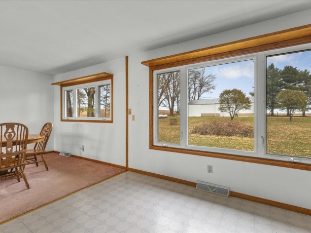 2110 Angle, DAKOTA, Illinois 61018, 4 Bedrooms Bedrooms, ,1 BathroomBathrooms,House,For Sale,Angle,202507106