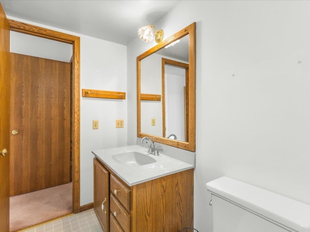 2110 Angle, DAKOTA, Illinois 61018, 4 Bedrooms Bedrooms, ,1 BathroomBathrooms,House,For Sale,Angle,202507106