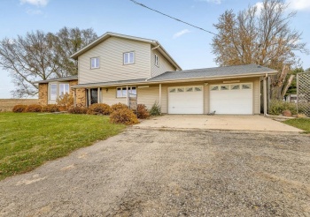 2110 Angle, DAKOTA, Illinois 61018, 4 Bedrooms Bedrooms, ,1 BathroomBathrooms,House,For Sale,Angle,202507106