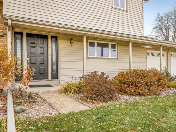 2110 Angle, DAKOTA, Illinois 61018, 4 Bedrooms Bedrooms, ,1 BathroomBathrooms,House,For Sale,Angle,202507106