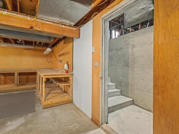 2110 Angle, DAKOTA, Illinois 61018, 4 Bedrooms Bedrooms, ,1 BathroomBathrooms,House,For Sale,Angle,202507106