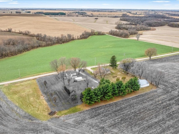 2110 Angle, DAKOTA, Illinois 61018, 4 Bedrooms Bedrooms, ,1 BathroomBathrooms,House,For Sale,Angle,202507106