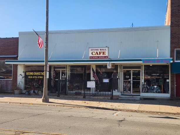 423-425 MAIN, PECATONICA, Illinois 61063, ,Commercial,For Sale,MAIN,202507109