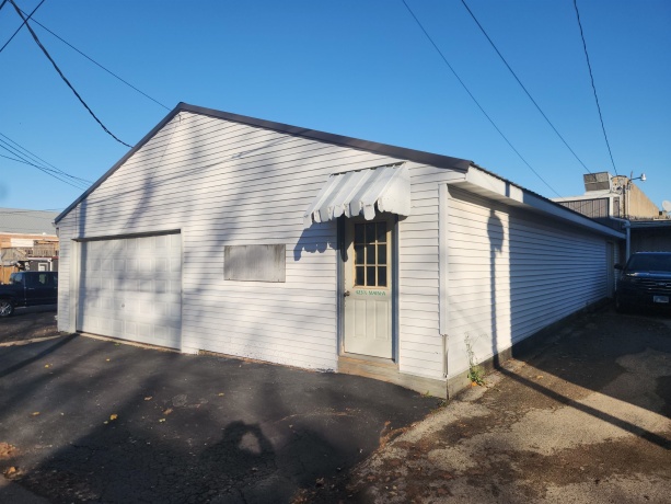 423-425 MAIN, PECATONICA, Illinois 61063, ,Commercial,For Sale,MAIN,202507109