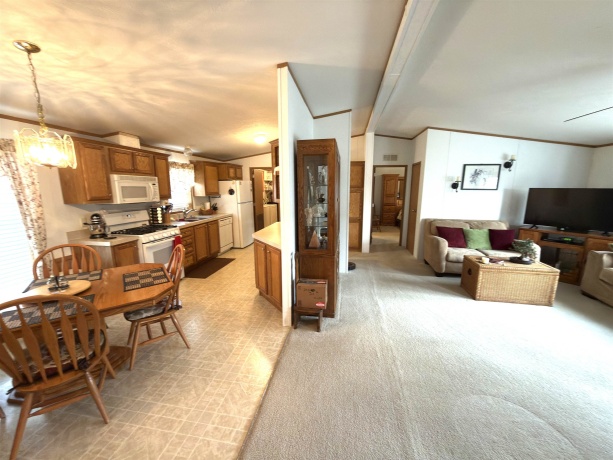 2073 Sunset, BELVIDERE, Illinois 61008, 3 Bedrooms Bedrooms, ,2 BathroomsBathrooms,House,For Sale,Sunset,202507111