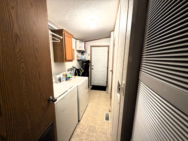 2073 Sunset, BELVIDERE, Illinois 61008, 3 Bedrooms Bedrooms, ,2 BathroomsBathrooms,House,For Sale,Sunset,202507111