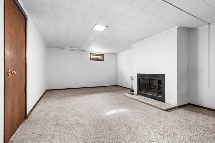 9781 Petunia, MACHESNEY PARK, Illinois 61115, 3 Bedrooms Bedrooms, ,1 BathroomBathrooms,House,For Sale,Petunia,202507112