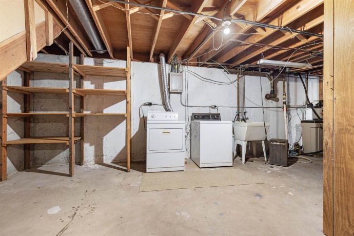 9781 Petunia, MACHESNEY PARK, Illinois 61115, 3 Bedrooms Bedrooms, ,1 BathroomBathrooms,House,For Sale,Petunia,202507112