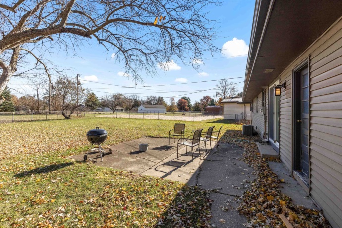 9781 Petunia, MACHESNEY PARK, Illinois 61115, 3 Bedrooms Bedrooms, ,1 BathroomBathrooms,House,For Sale,Petunia,202507112