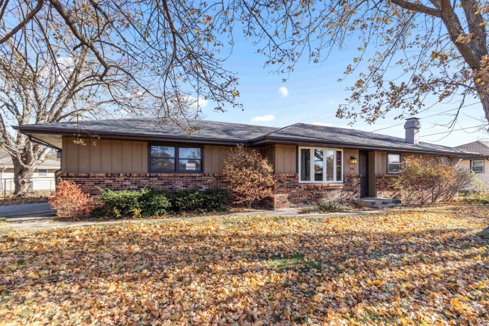 9781 Petunia, MACHESNEY PARK, Illinois 61115, 3 Bedrooms Bedrooms, ,1 BathroomBathrooms,House,For Sale,Petunia,202507112