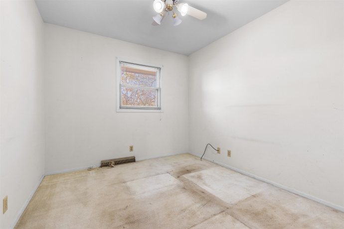 9781 Petunia, MACHESNEY PARK, Illinois 61115, 3 Bedrooms Bedrooms, ,1 BathroomBathrooms,House,For Sale,Petunia,202507112