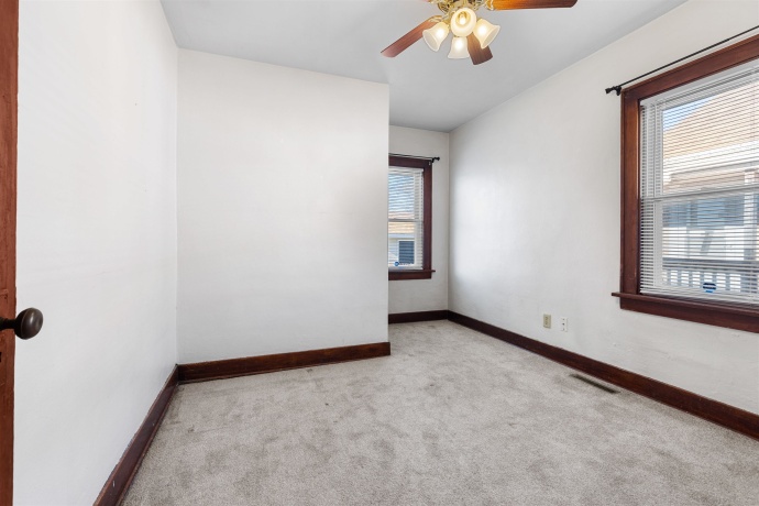 1915 15TH, ROCKFORD, Illinois 61104, 2 Bedrooms Bedrooms, ,1 BathroomBathrooms,House,For Sale,15TH,202507113