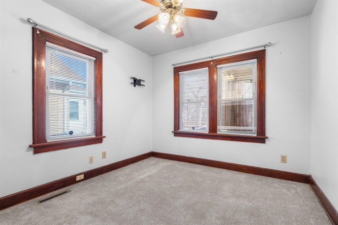 1915 15TH, ROCKFORD, Illinois 61104, 2 Bedrooms Bedrooms, ,1 BathroomBathrooms,House,For Sale,15TH,202507113