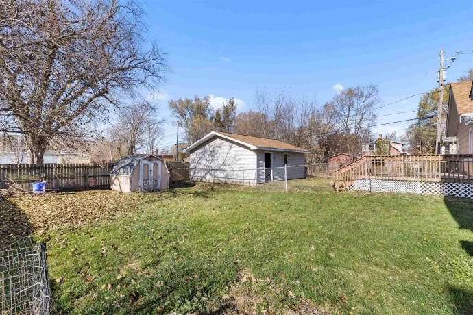 1915 15TH, ROCKFORD, Illinois 61104, 2 Bedrooms Bedrooms, ,1 BathroomBathrooms,House,For Sale,15TH,202507113