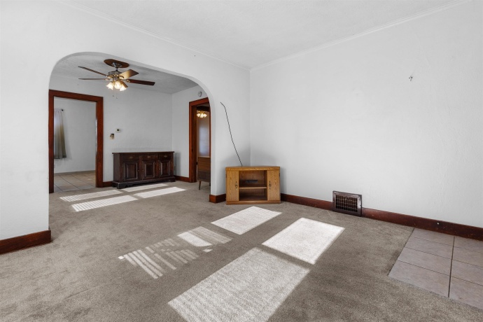 1915 15TH, ROCKFORD, Illinois 61104, 2 Bedrooms Bedrooms, ,1 BathroomBathrooms,House,For Sale,15TH,202507113