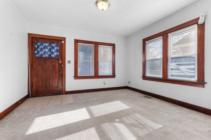 1915 15TH, ROCKFORD, Illinois 61104, 2 Bedrooms Bedrooms, ,1 BathroomBathrooms,House,For Sale,15TH,202507113