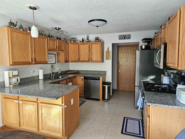 4093 Riverwood, LOVES PARK, Illinois 61111, 2 Bedrooms Bedrooms, ,3 BathroomsBathrooms,Condominium,For Sale,Riverwood,202507108