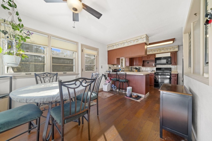 3307 Greenwood, ROCKFORD, Illinois 61107, 3 Bedrooms Bedrooms, ,2 BathroomsBathrooms,House,For Sale,Greenwood,202507114