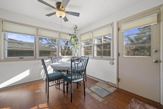 3307 Greenwood, ROCKFORD, Illinois 61107, 3 Bedrooms Bedrooms, ,2 BathroomsBathrooms,House,For Sale,Greenwood,202507114