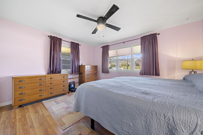 3307 Greenwood, ROCKFORD, Illinois 61107, 3 Bedrooms Bedrooms, ,2 BathroomsBathrooms,House,For Sale,Greenwood,202507114