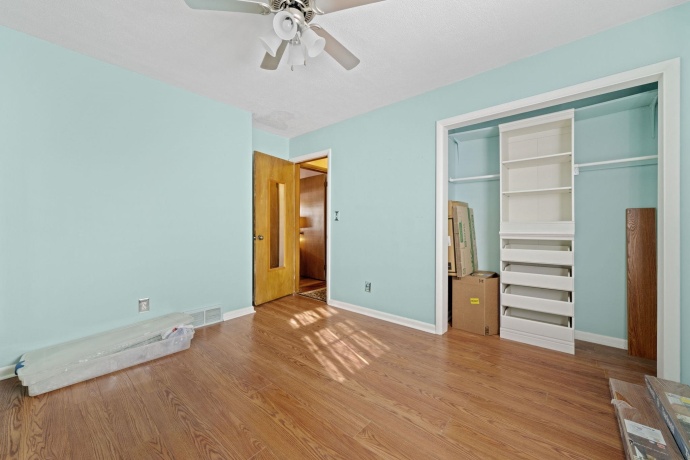 3307 Greenwood, ROCKFORD, Illinois 61107, 3 Bedrooms Bedrooms, ,2 BathroomsBathrooms,House,For Sale,Greenwood,202507114