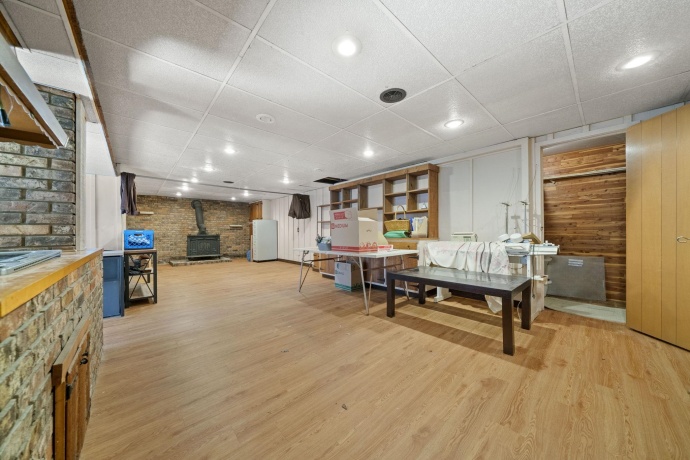 3307 Greenwood, ROCKFORD, Illinois 61107, 3 Bedrooms Bedrooms, ,2 BathroomsBathrooms,House,For Sale,Greenwood,202507114