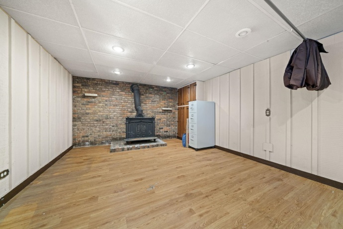 3307 Greenwood, ROCKFORD, Illinois 61107, 3 Bedrooms Bedrooms, ,2 BathroomsBathrooms,House,For Sale,Greenwood,202507114