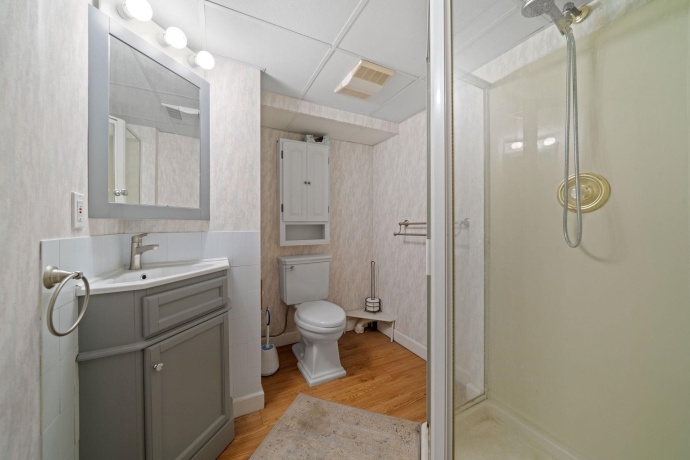 3307 Greenwood, ROCKFORD, Illinois 61107, 3 Bedrooms Bedrooms, ,2 BathroomsBathrooms,House,For Sale,Greenwood,202507114