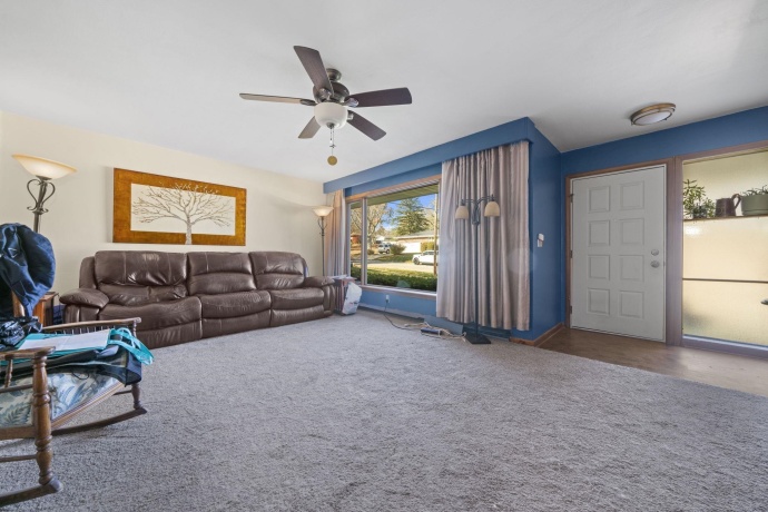 3307 Greenwood, ROCKFORD, Illinois 61107, 3 Bedrooms Bedrooms, ,2 BathroomsBathrooms,House,For Sale,Greenwood,202507114