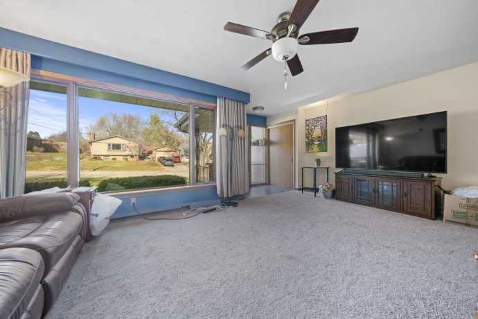 3307 Greenwood, ROCKFORD, Illinois 61107, 3 Bedrooms Bedrooms, ,2 BathroomsBathrooms,House,For Sale,Greenwood,202507114