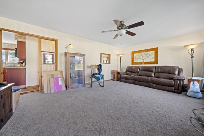 3307 Greenwood, ROCKFORD, Illinois 61107, 3 Bedrooms Bedrooms, ,2 BathroomsBathrooms,House,For Sale,Greenwood,202507114