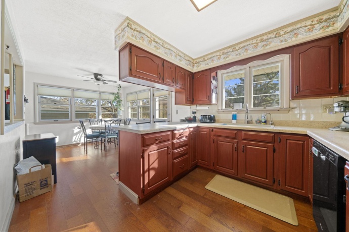 3307 Greenwood, ROCKFORD, Illinois 61107, 3 Bedrooms Bedrooms, ,2 BathroomsBathrooms,House,For Sale,Greenwood,202507114