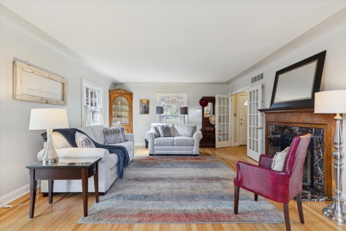 1408 Avenue D, STERLING, Illinois 61081, 3 Bedrooms Bedrooms, ,2 BathroomsBathrooms,House,For Sale,Avenue D,202507119